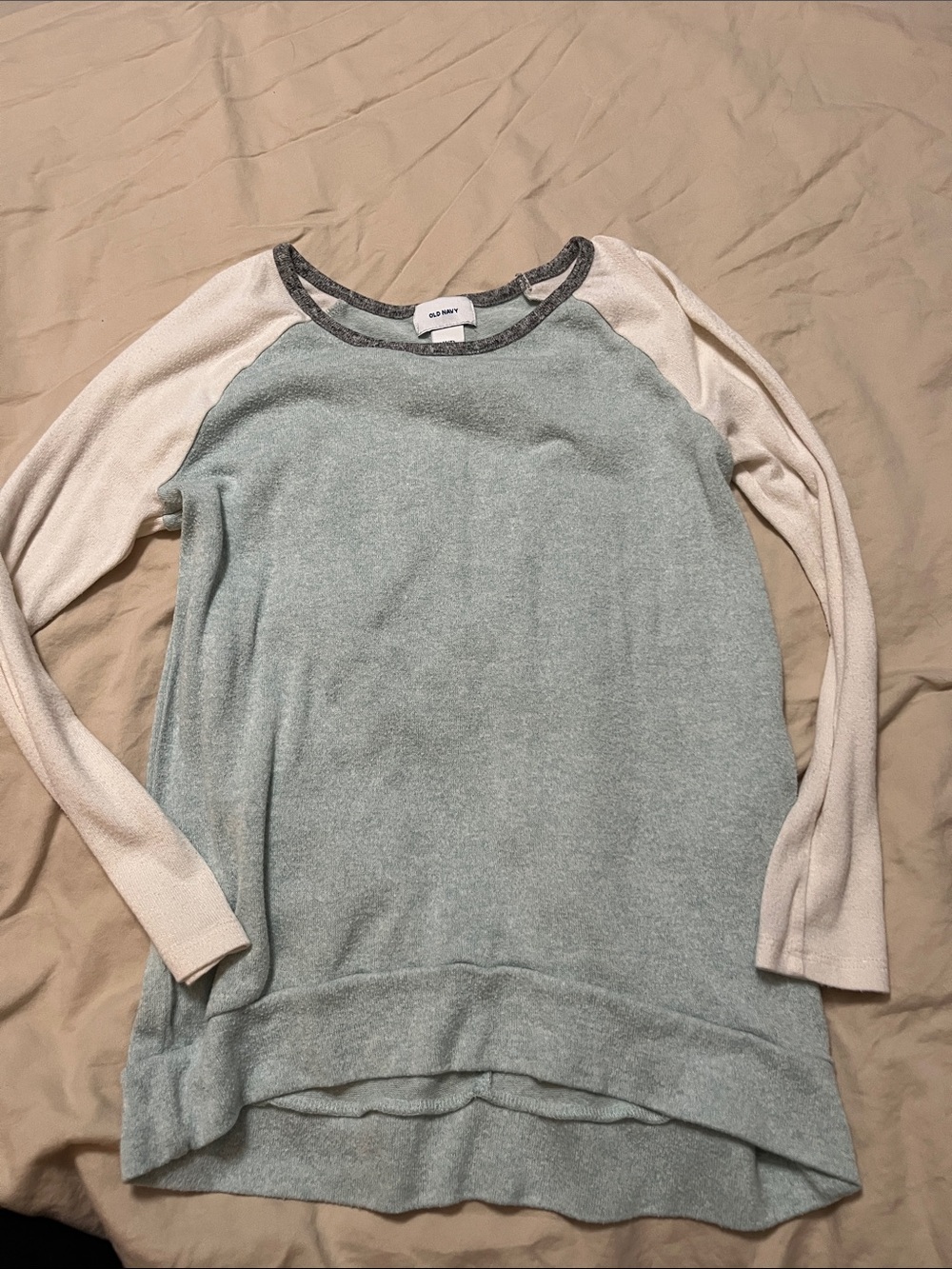 Old Navy Two-Tone Raglan Sweater in Sage and Cream